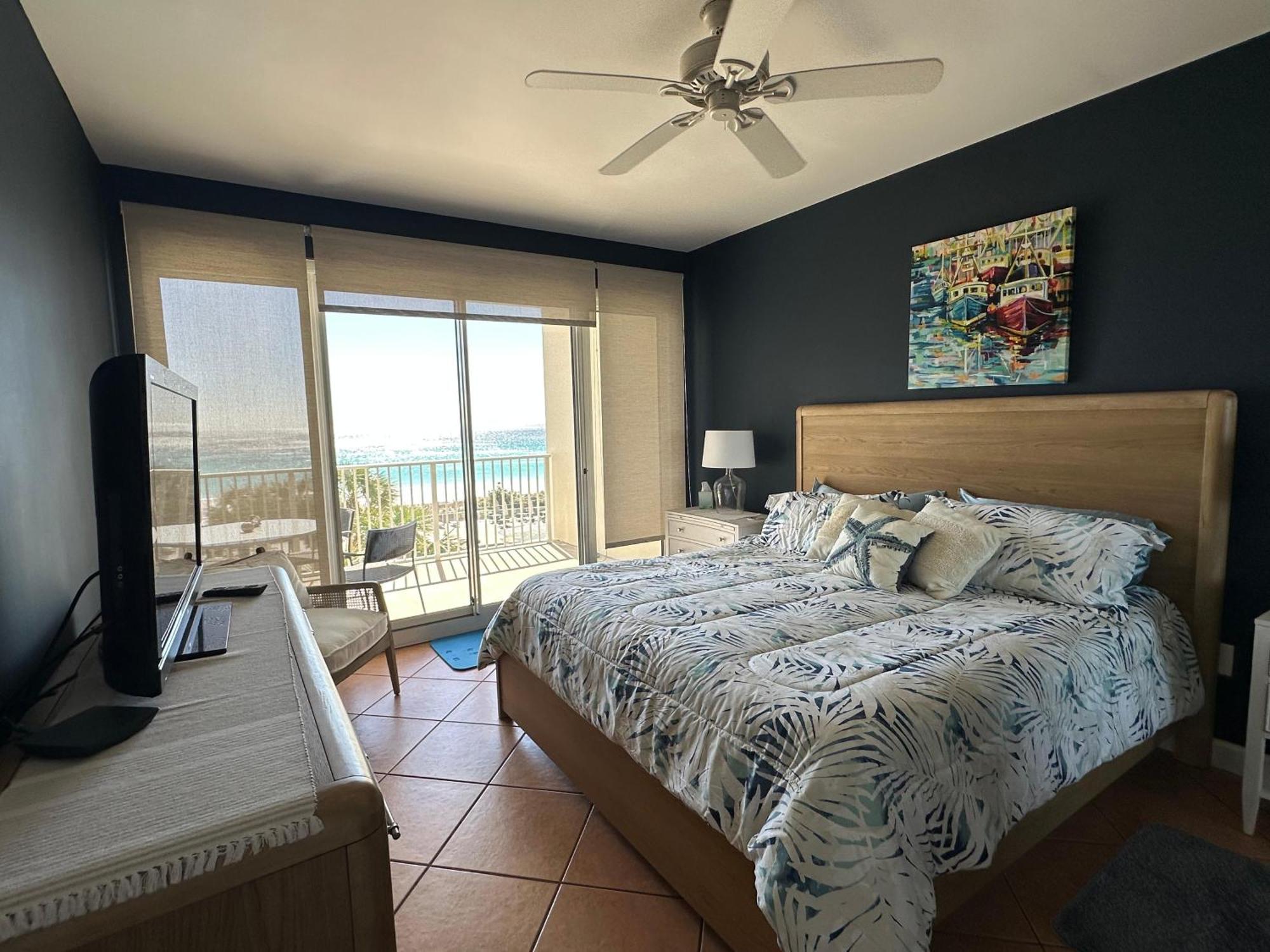 Tides 0303 * Destin