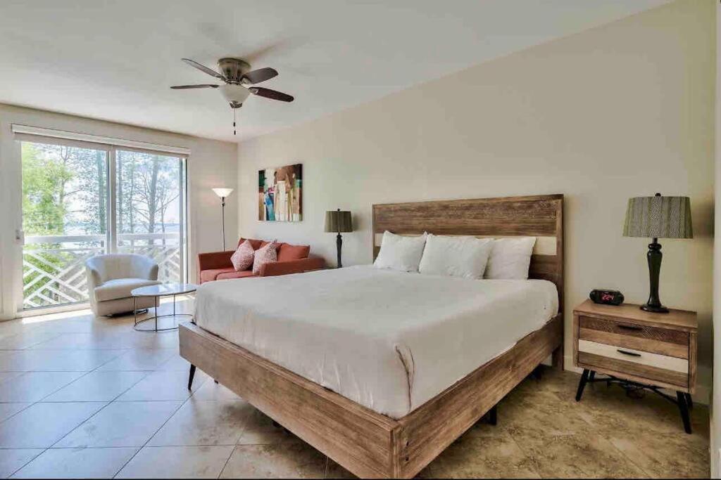 3 Bedroom Sandestin In Baytowne Wharf! Holiday home Destin