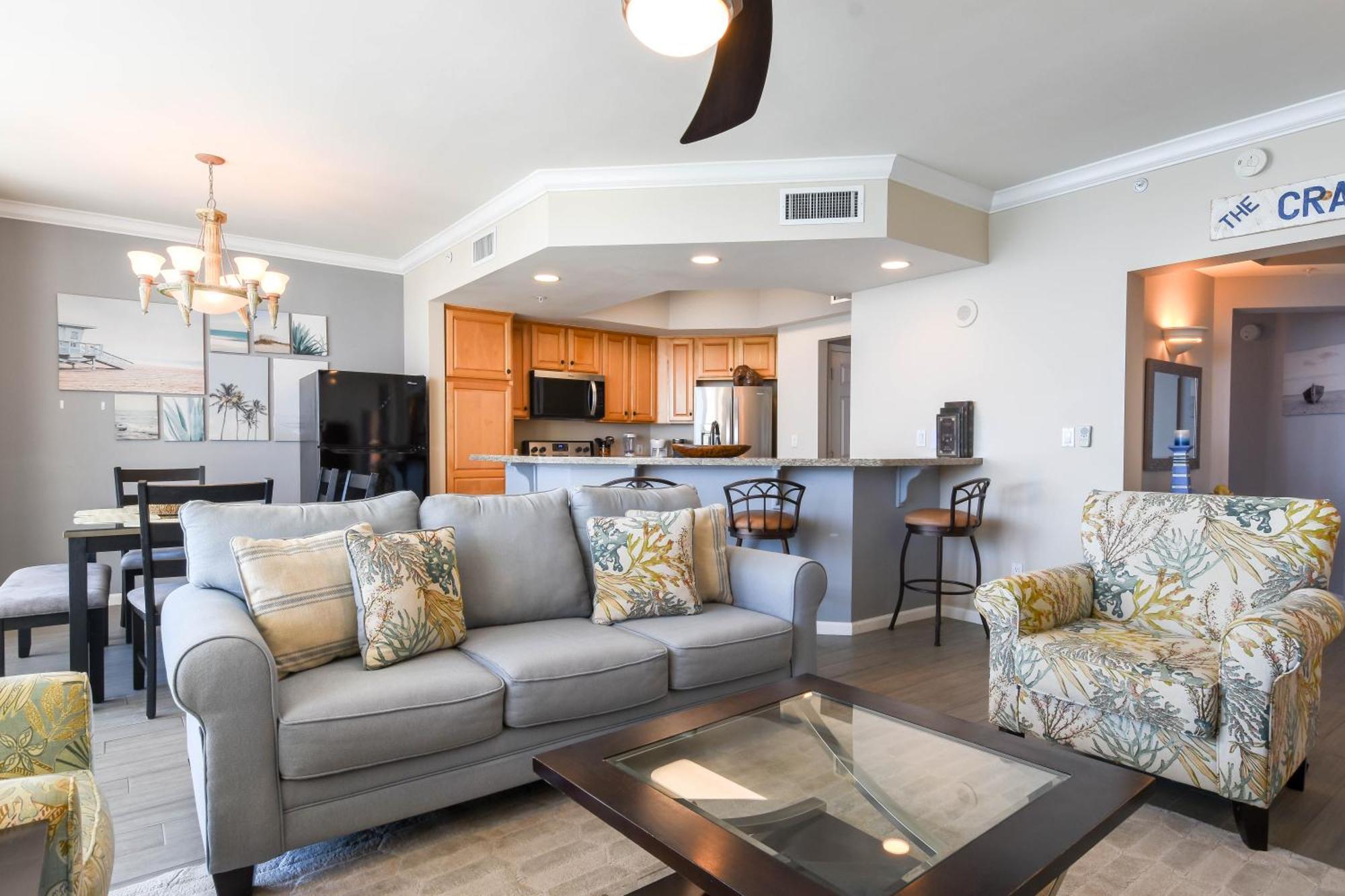 Silver Towers E1503 Apartment