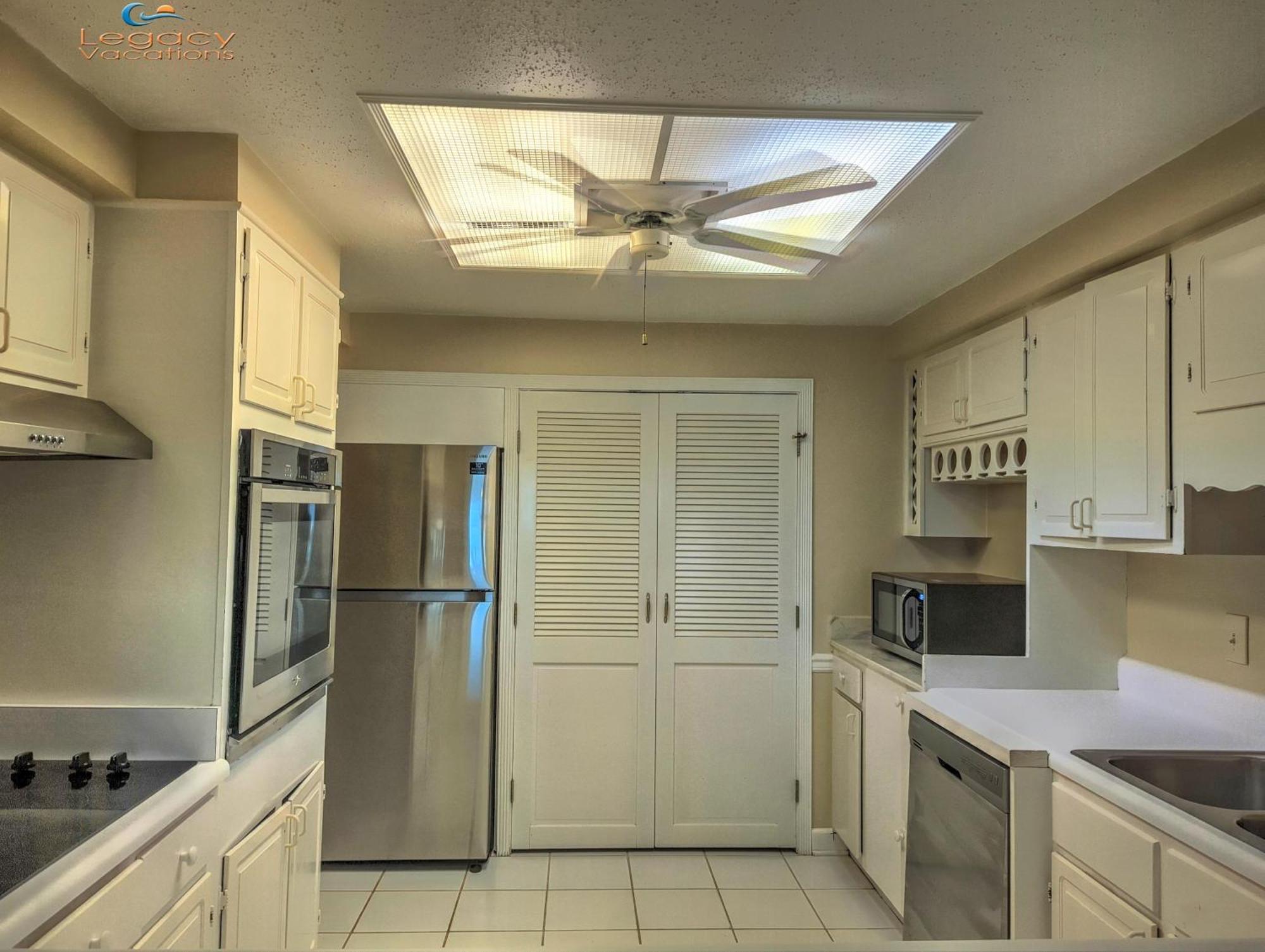 Apartment Slt #2043 - Stunning View! Free Service! *