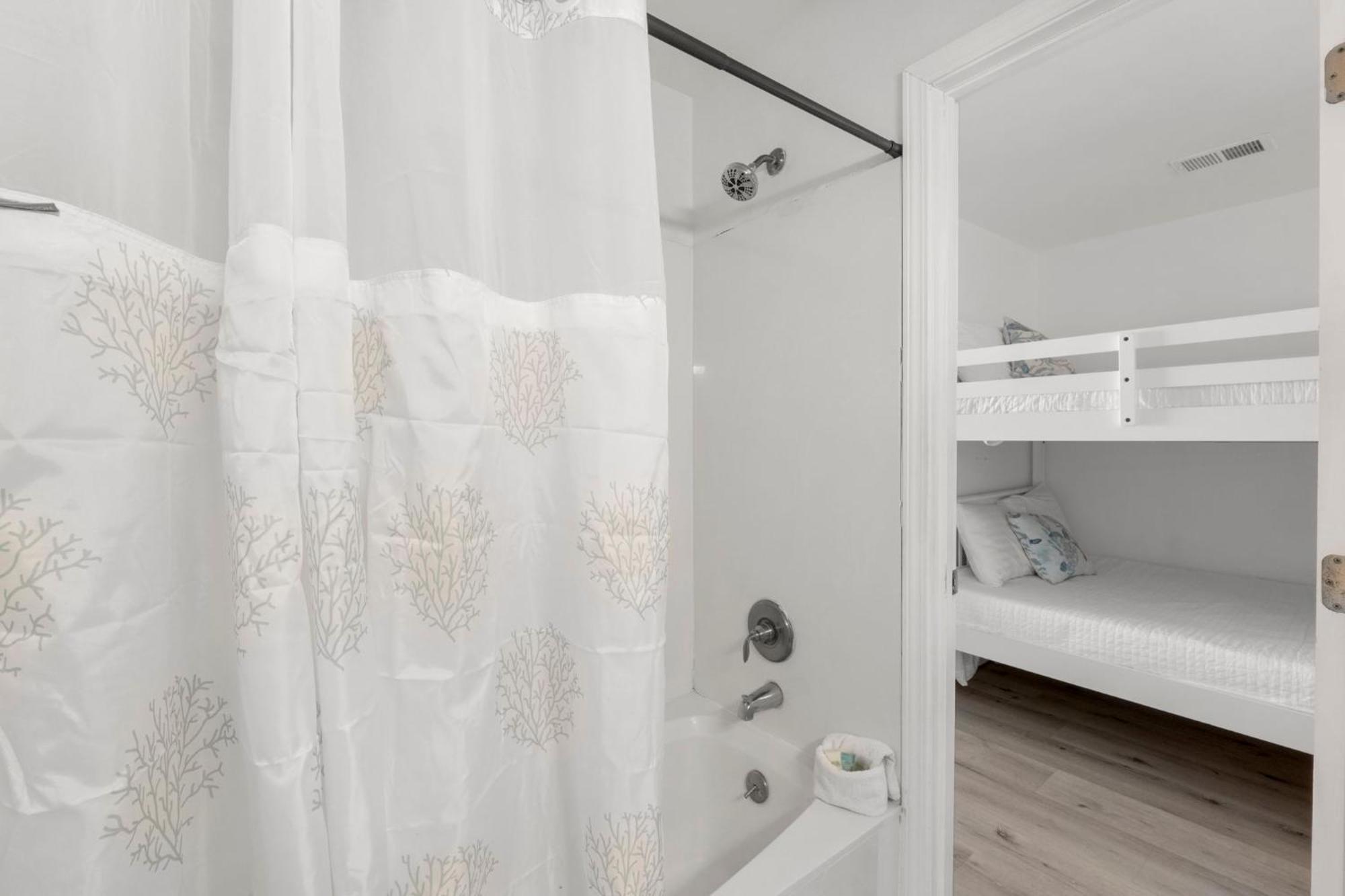 Waterside Dreams With Private * Destin