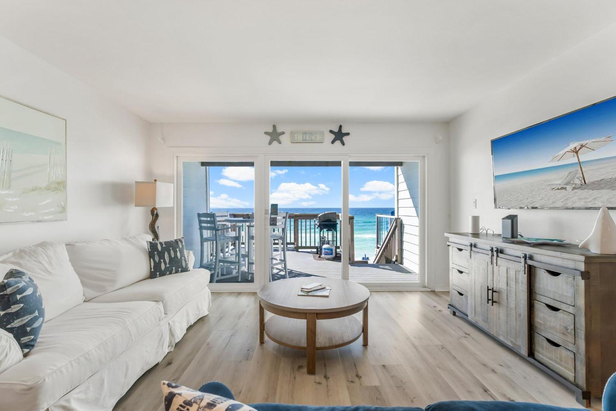 Waterside Dreams With Private Villa