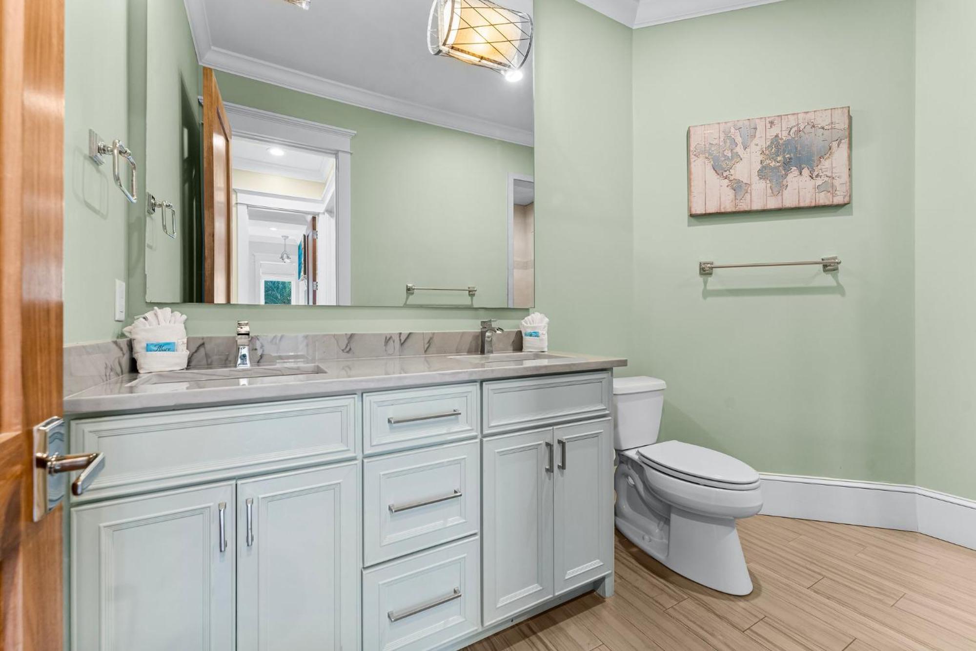 Seastar Palazzo With Views, Lake, And Pool Holiday home Destin