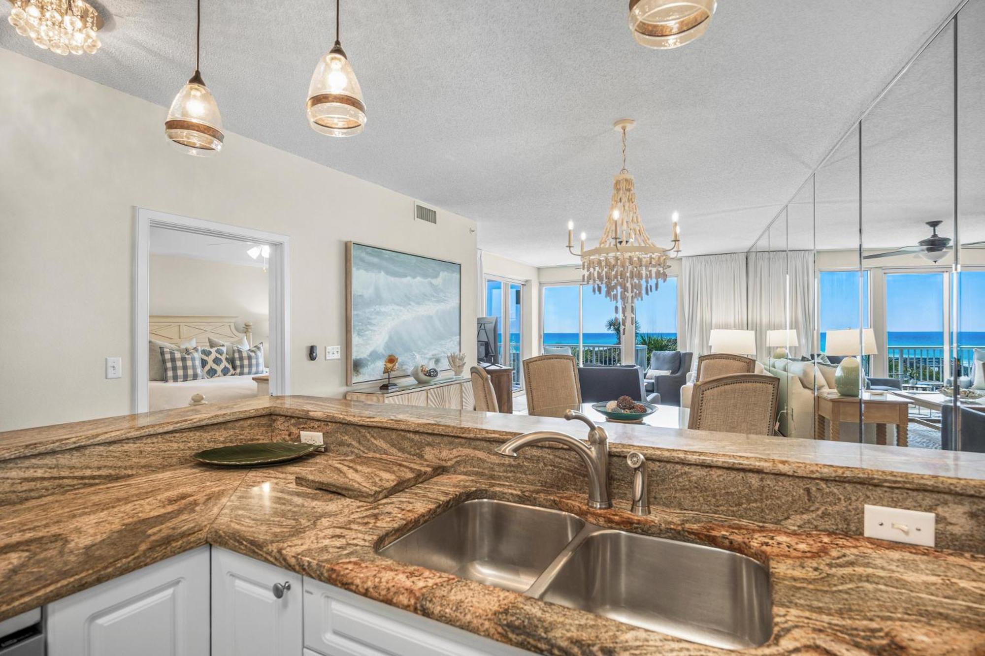 The Crescent 205 Destin