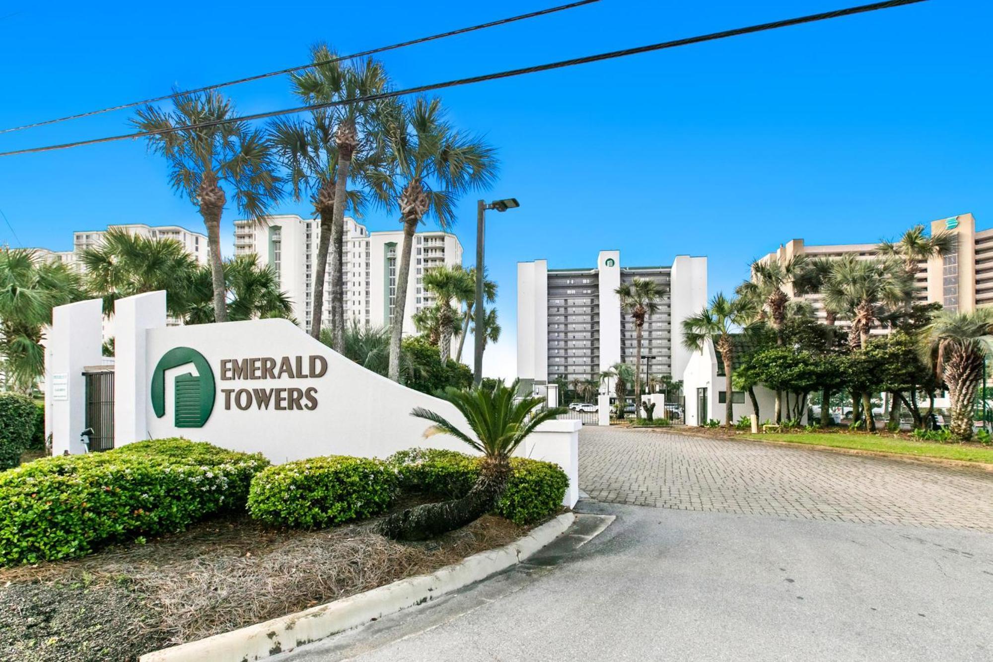 Holiday home Emerald Towers 0704