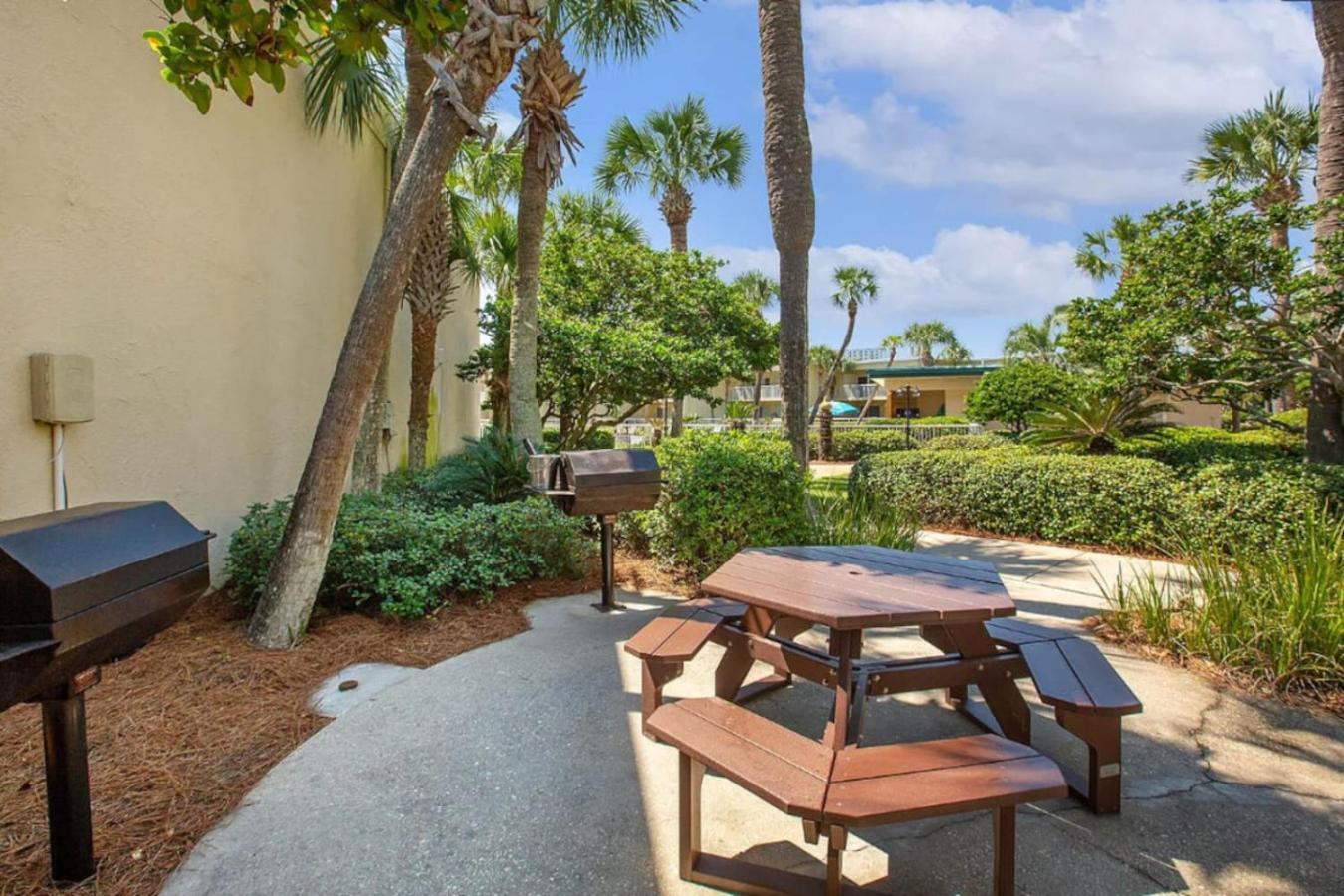 Holiday home 2 Bed Private Access Laundry Fitness Game Destin