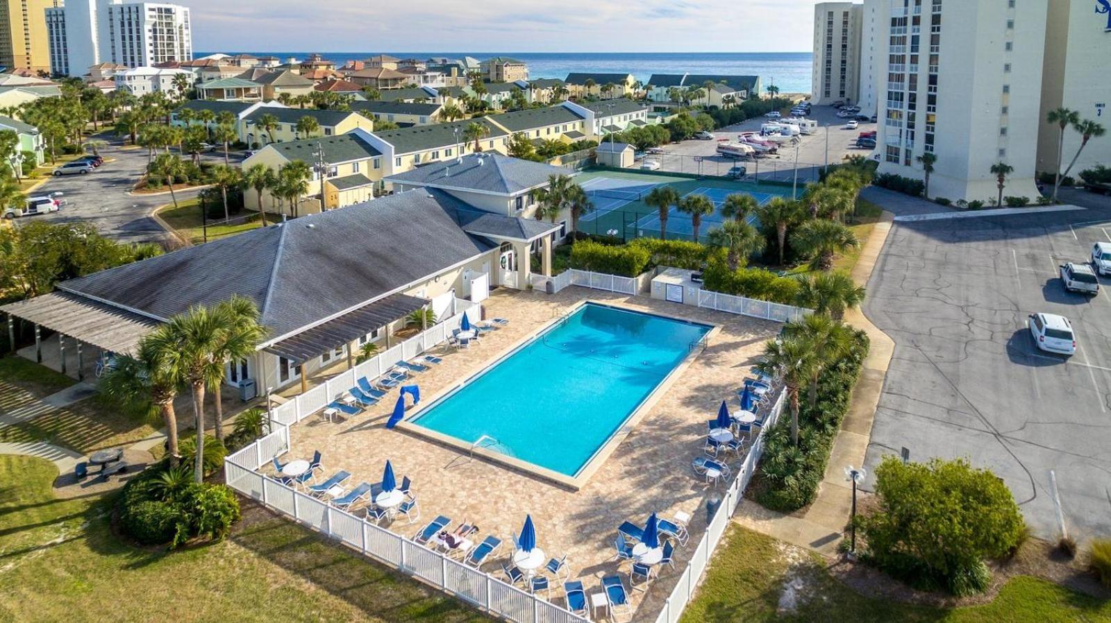 2123 Shoreline Towers 2-bdrm Penthouse Free Setup