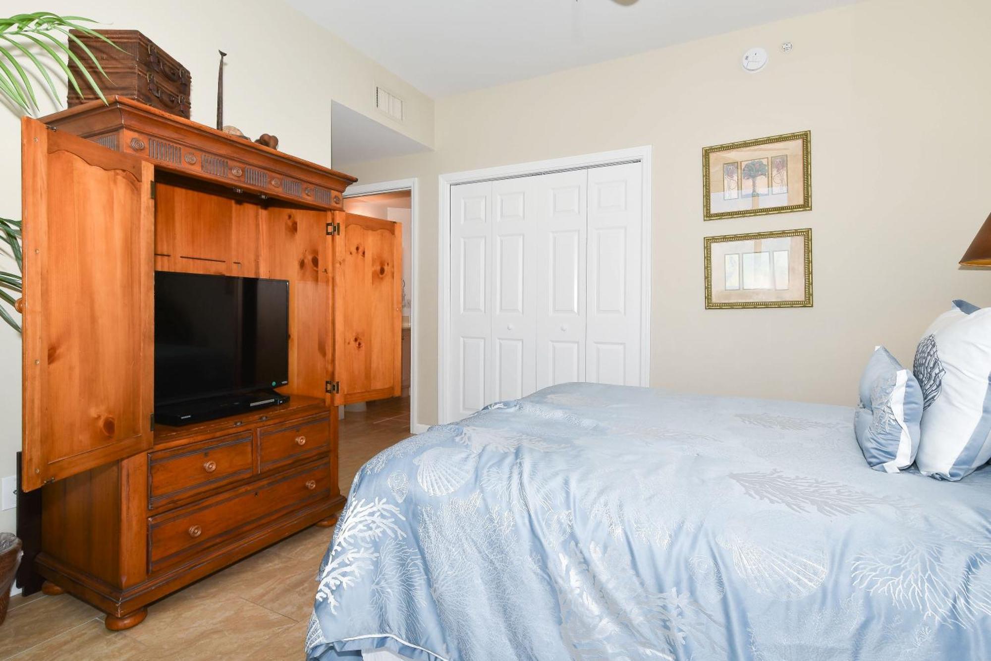 Silver Towers E1006 Destin