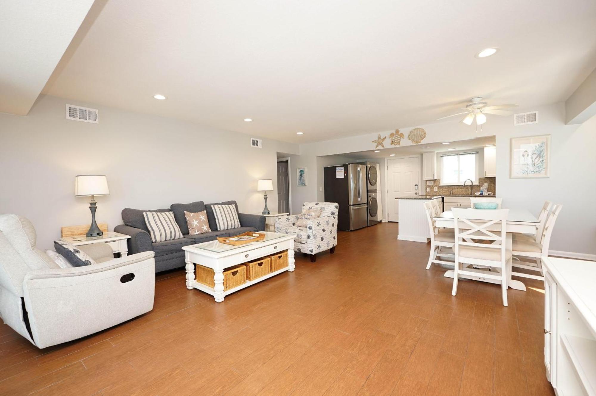 Sandpiper Cove 1155 * Destin