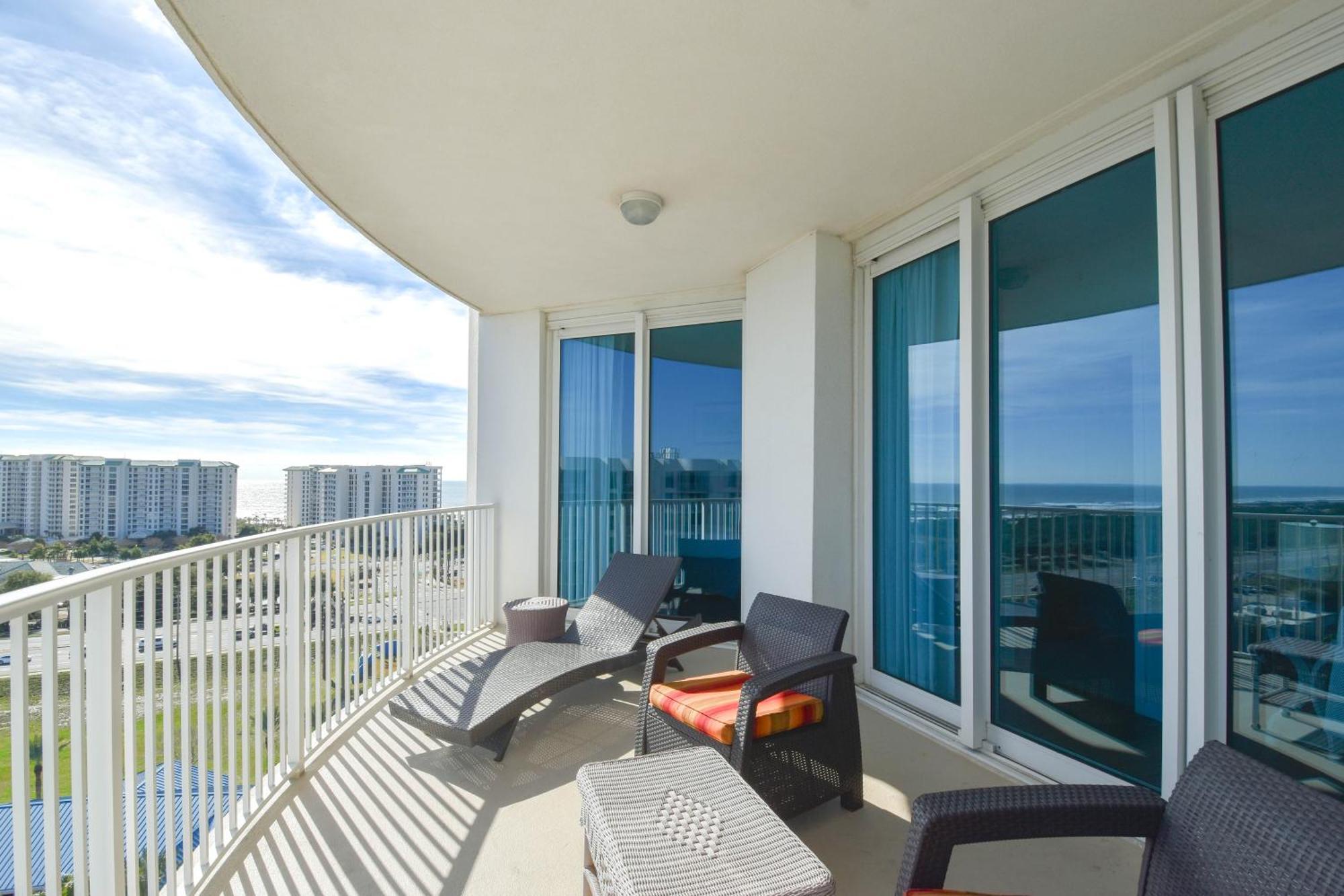 The Palms Of 21215 Apartment