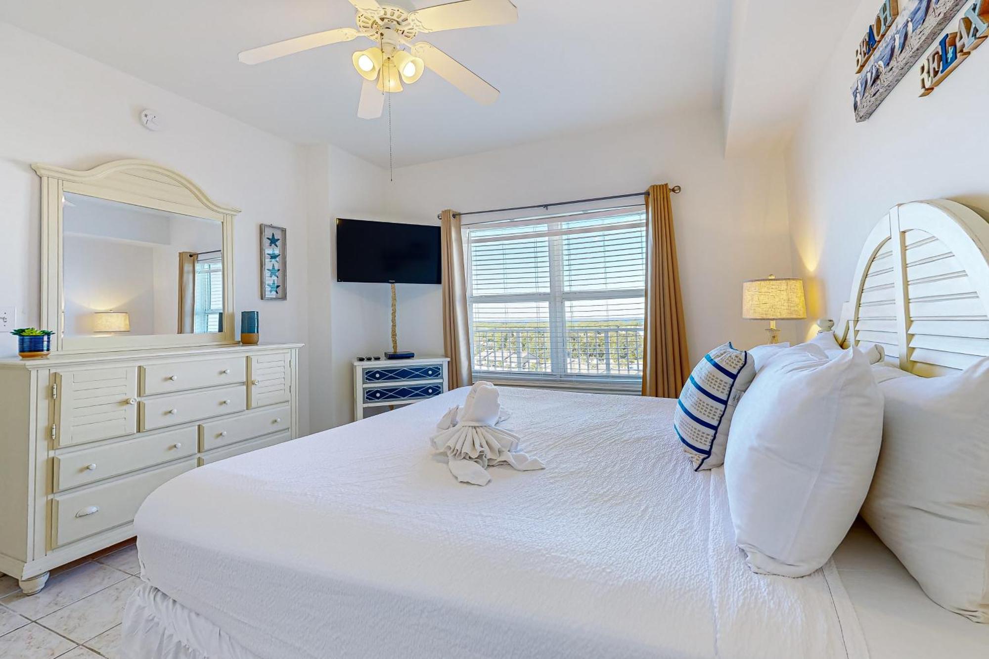 Majestic Sun B905 Apartment