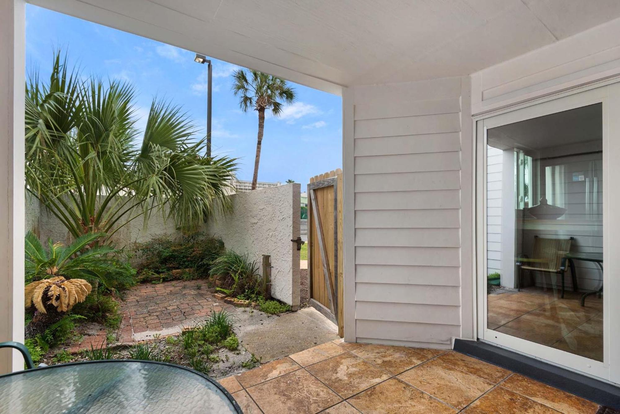 Shoreline Towers Townhouse 4-3 Holiday home