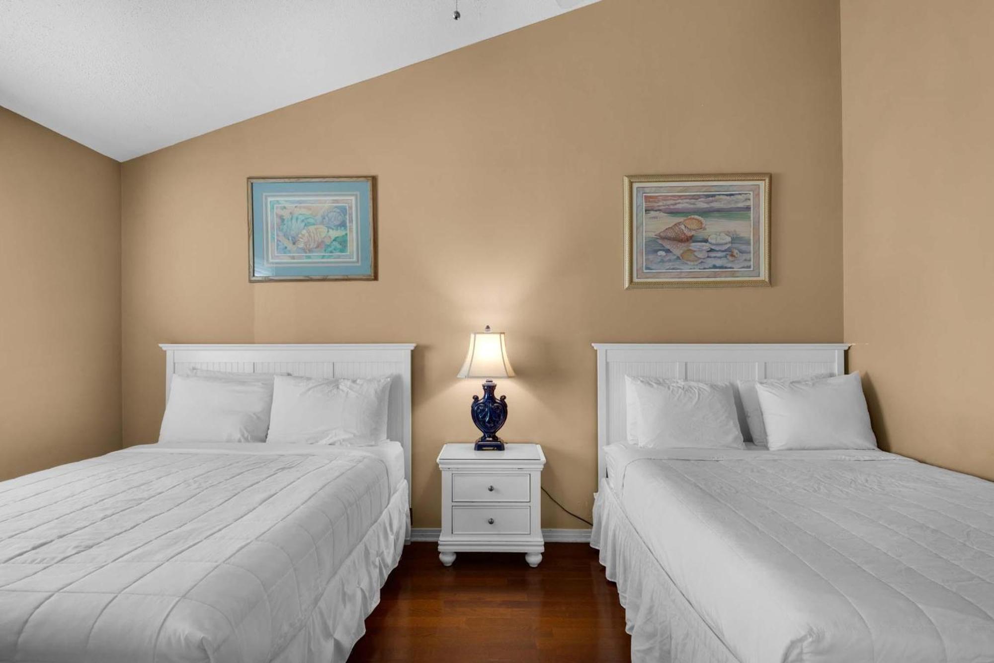 Shoreline Towers Townhouse 4-3