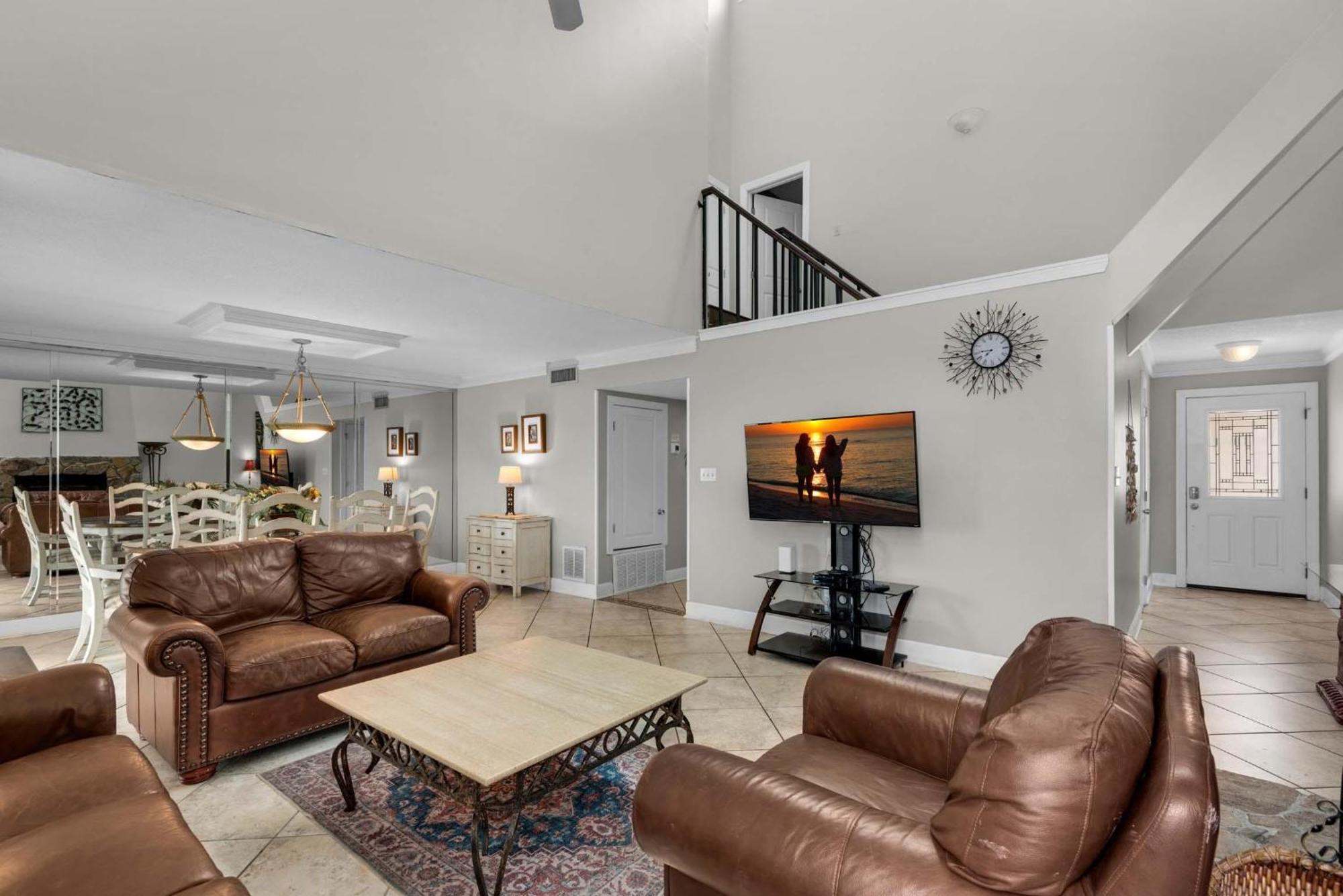 Shoreline Towers Townhouse 4-3 Holiday home