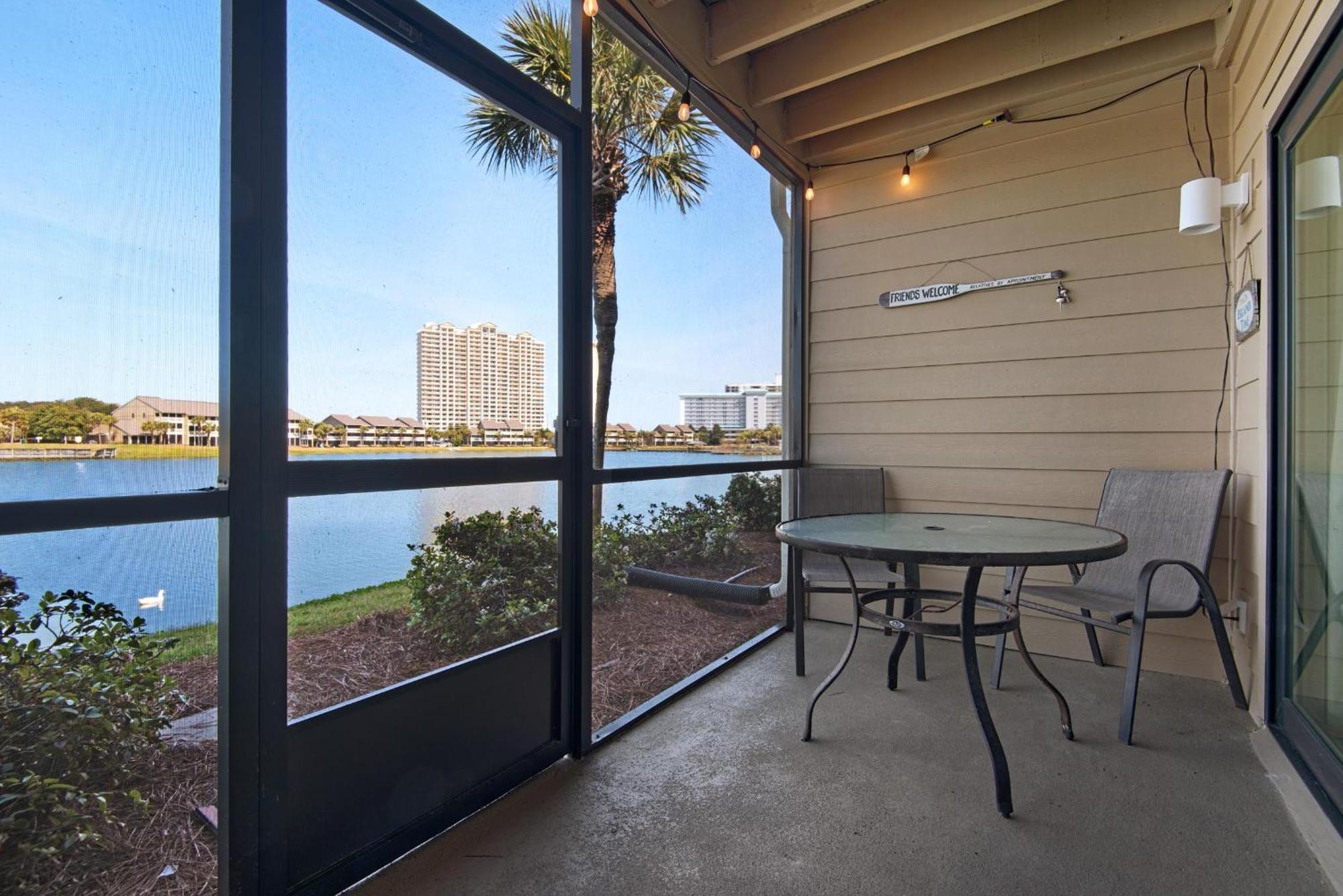Seascape Lakefront 114- Break *
