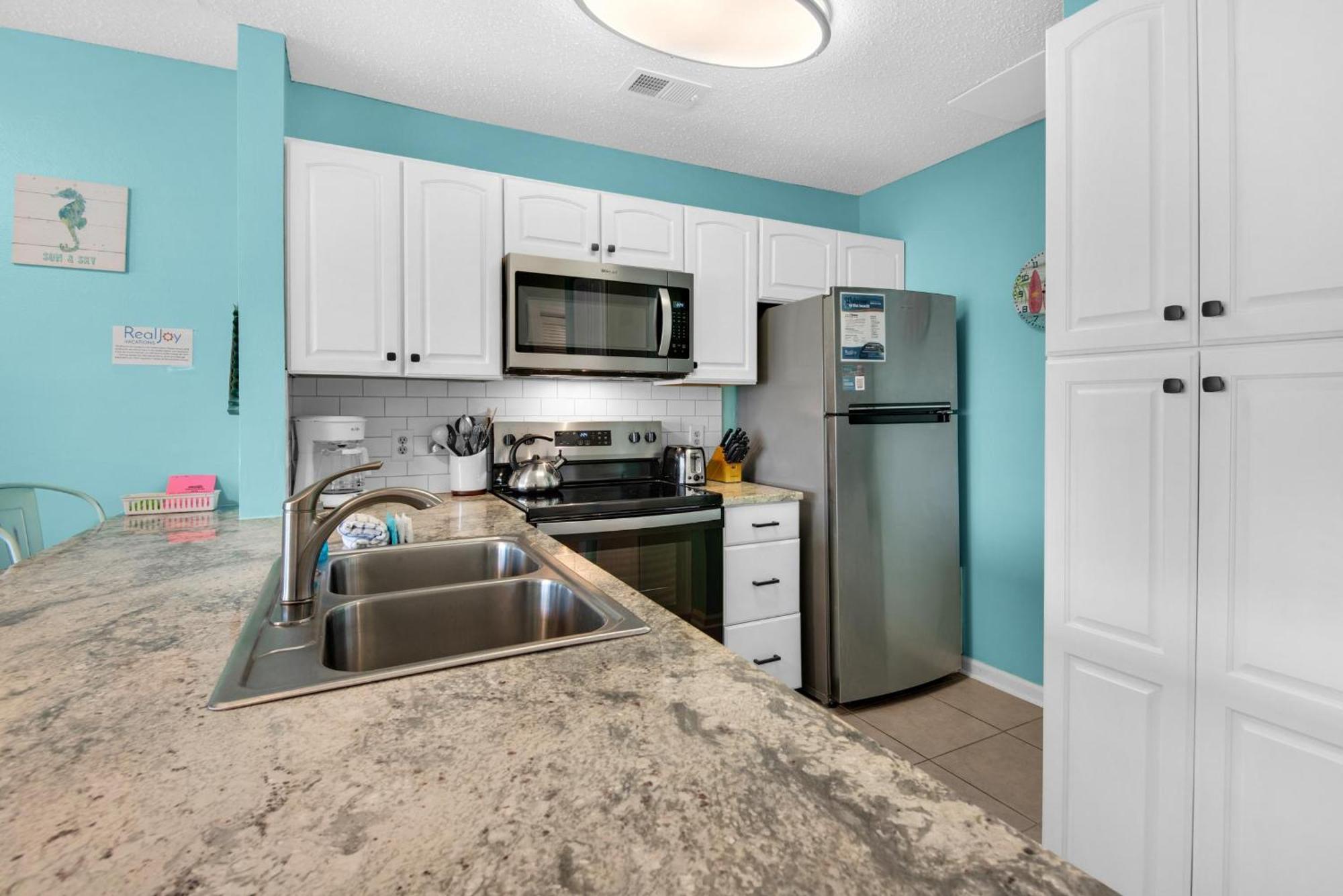 Seascape Lakefront 114- Break Holiday home