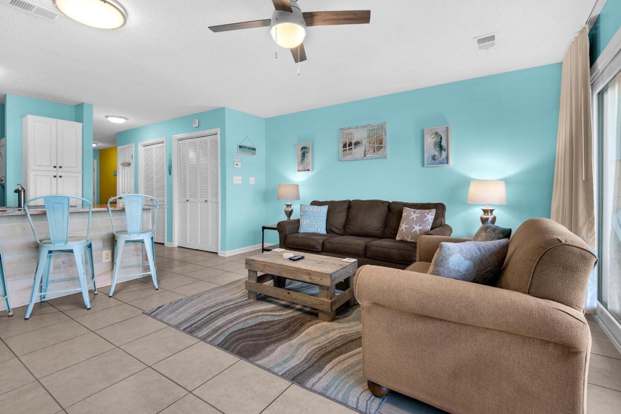 Seascape Lakefront 114- Break Holiday home *