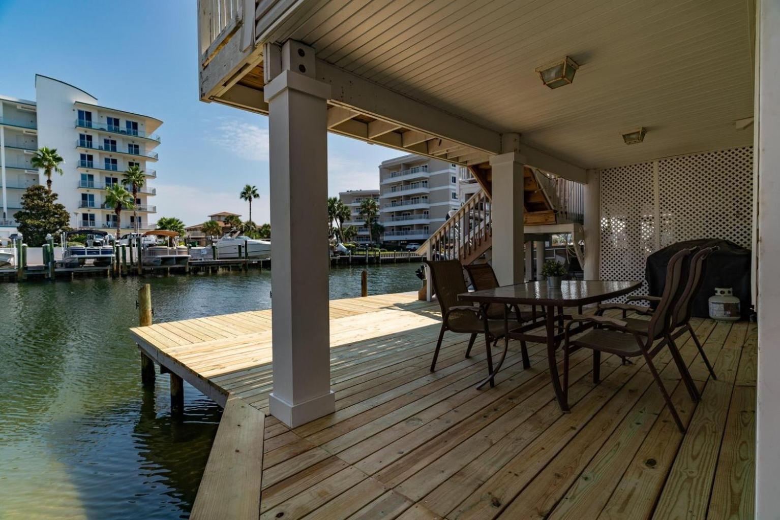 Holiday home Canal Place Unit 8 Harbor Views With Boat Dock
