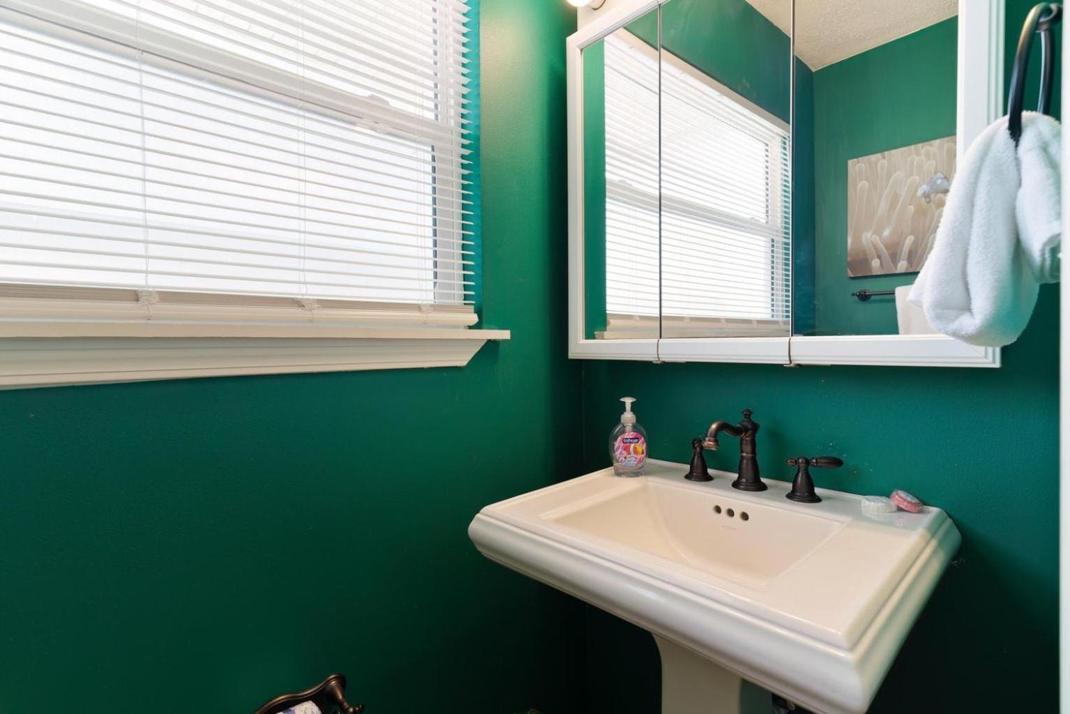 Canal Place Unit 8 Harbor Views With Boat Dock Destin