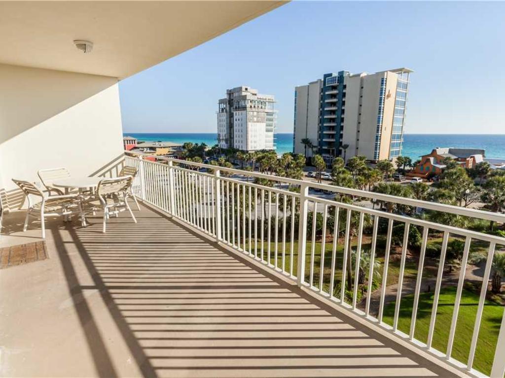 Sterling Shores Aparthotel 3*