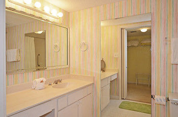 Hotel Shoreline Towers By Dale E Peterson Vacations 4*
