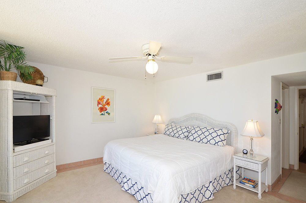 Shoreline Towers By Dale E Peterson Vacations 4*