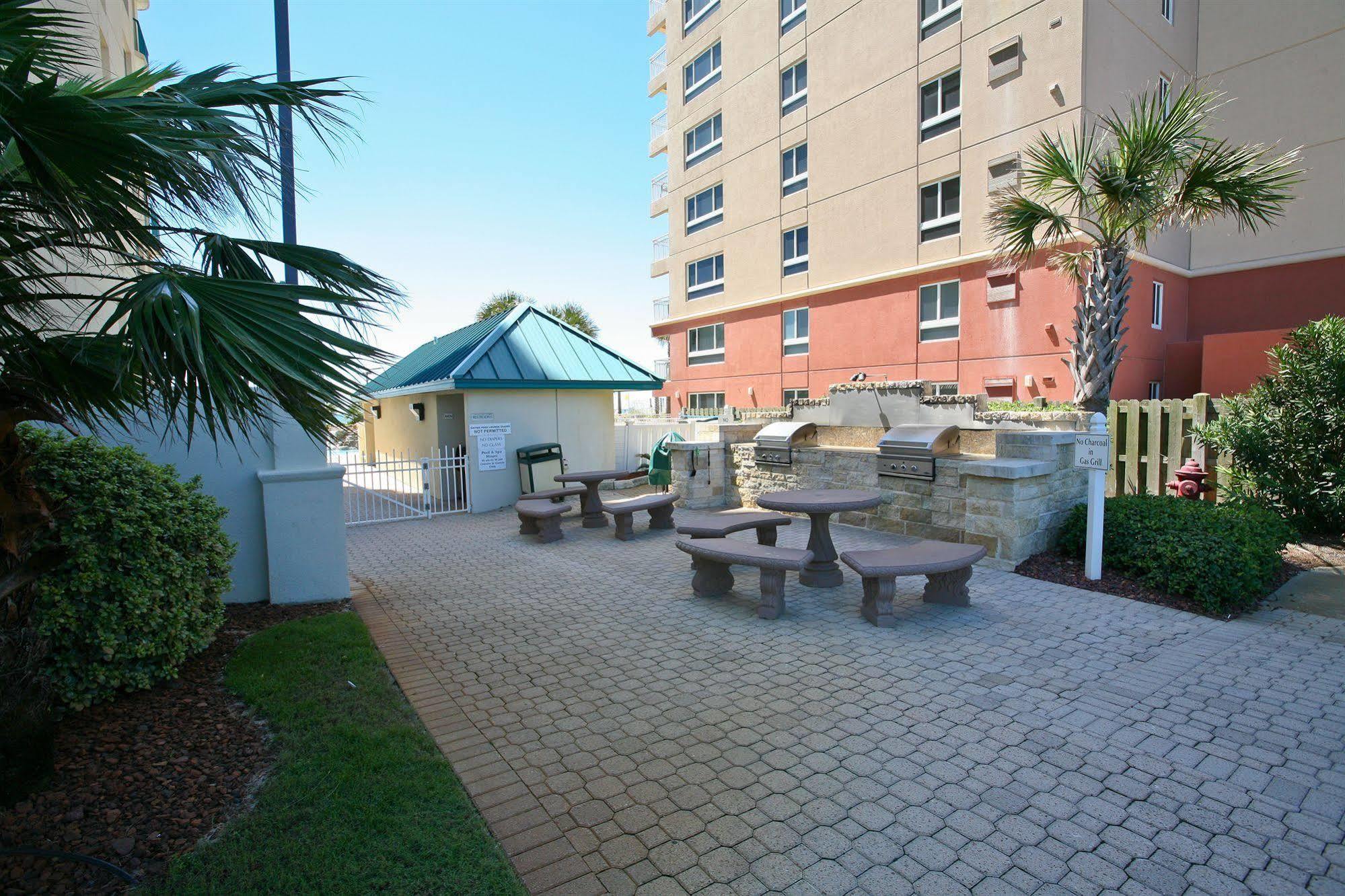 Jade East * Destin