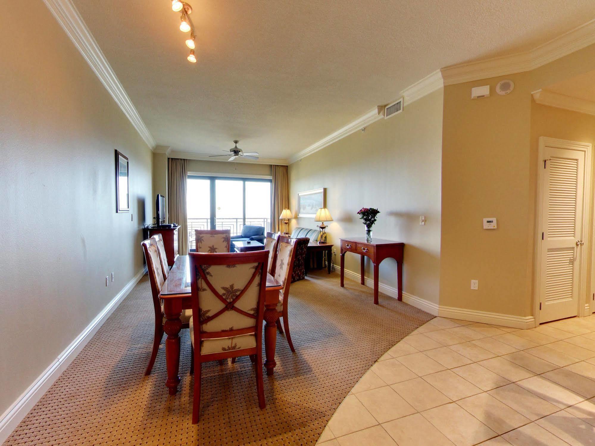Hotel Emerald Grande At Harborwalk Village Destin
