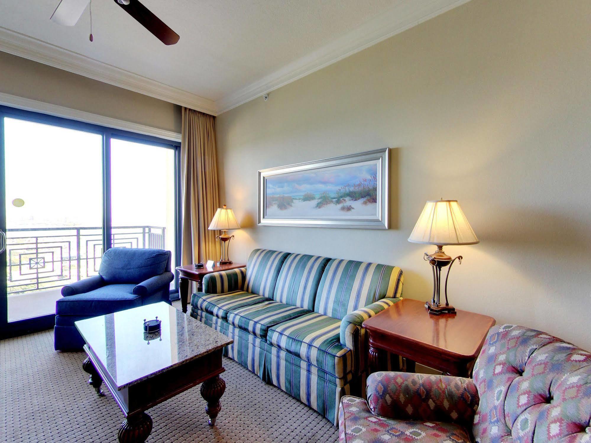 Hotel Emerald Grande At Harborwalk Village