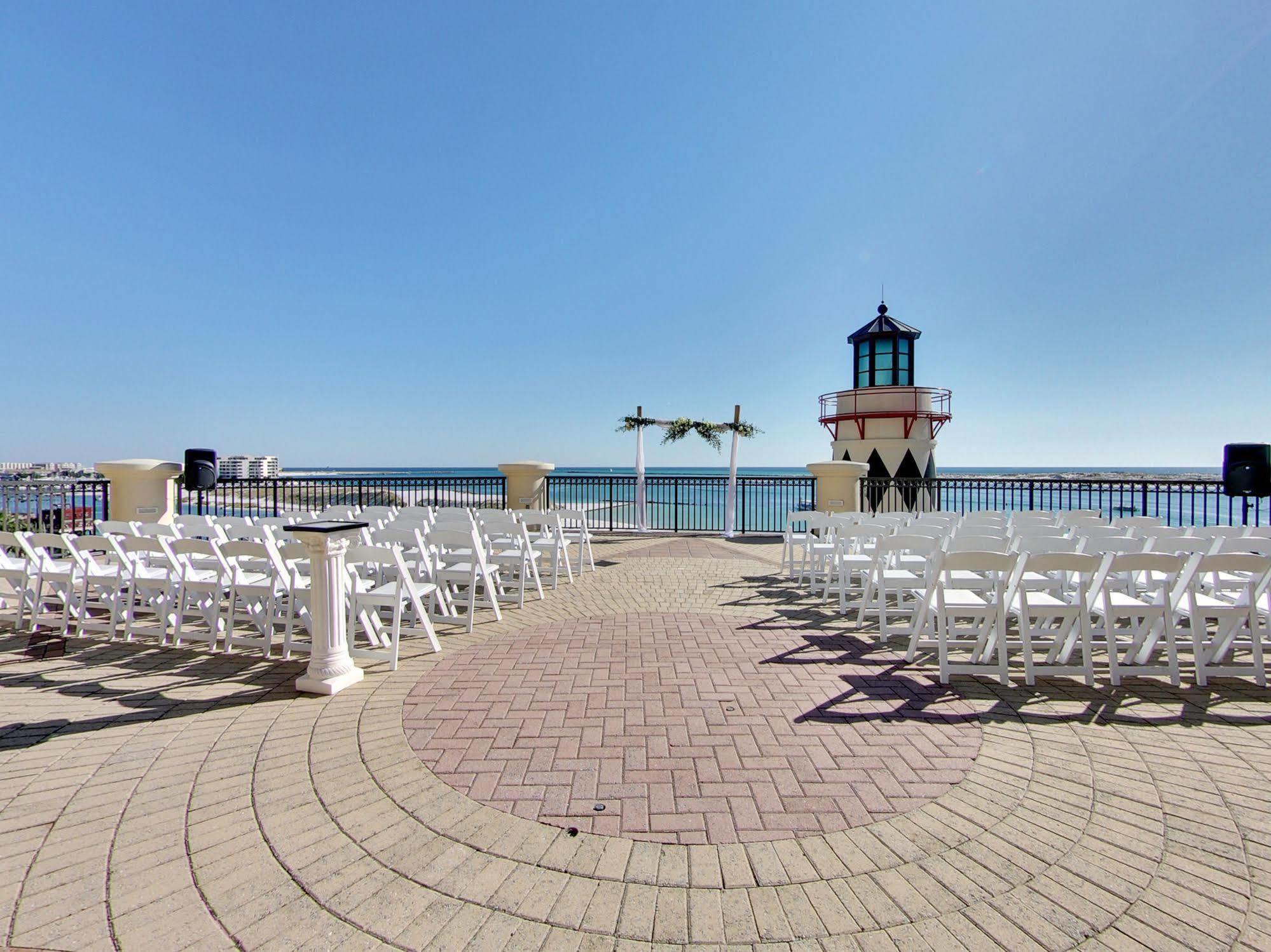 Hotel Emerald Grande At Harborwalk Village