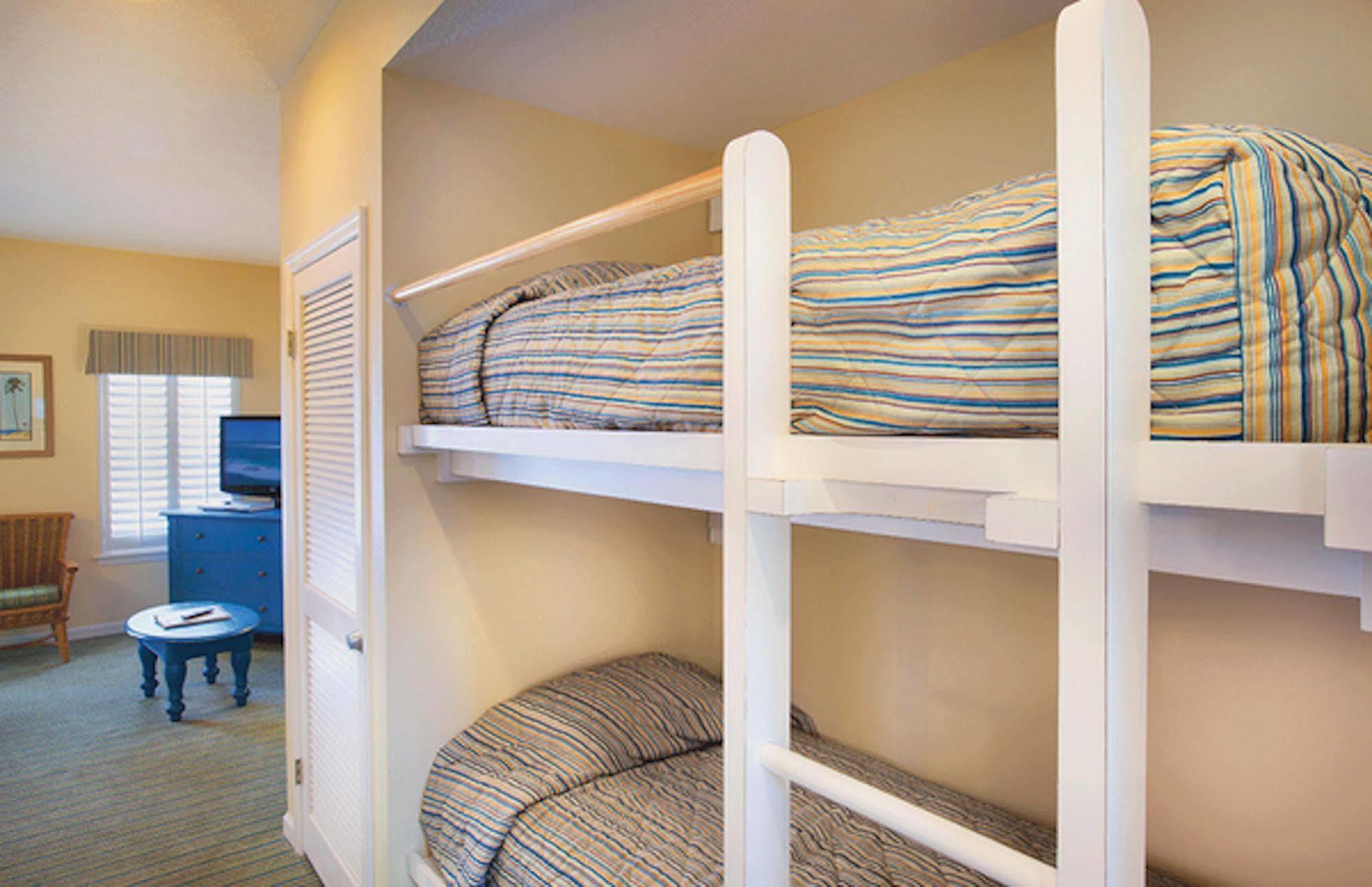 Emerald Grande At Harborwalk Village 3*