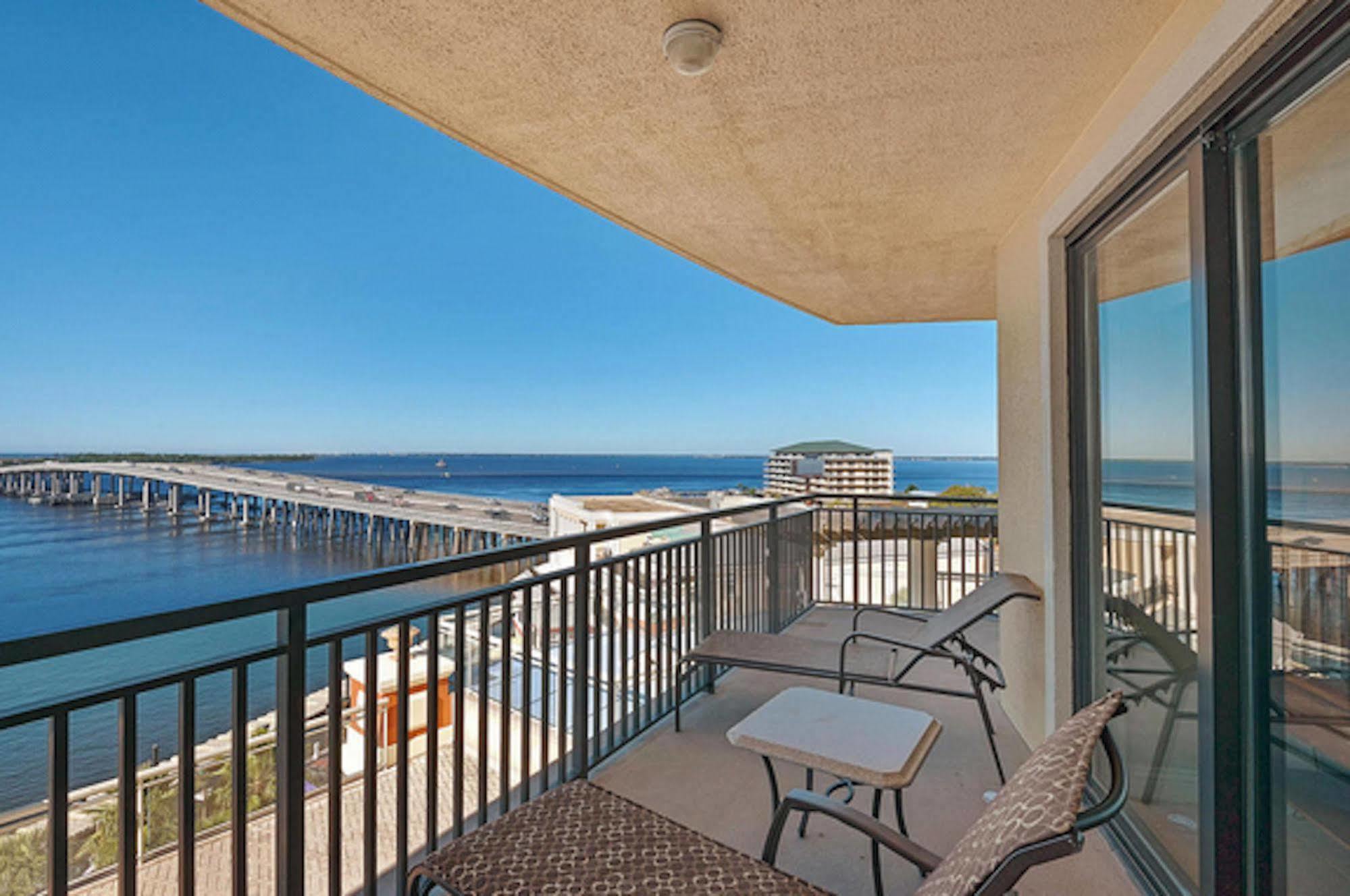 Emerald Grande At Harborwalk Village