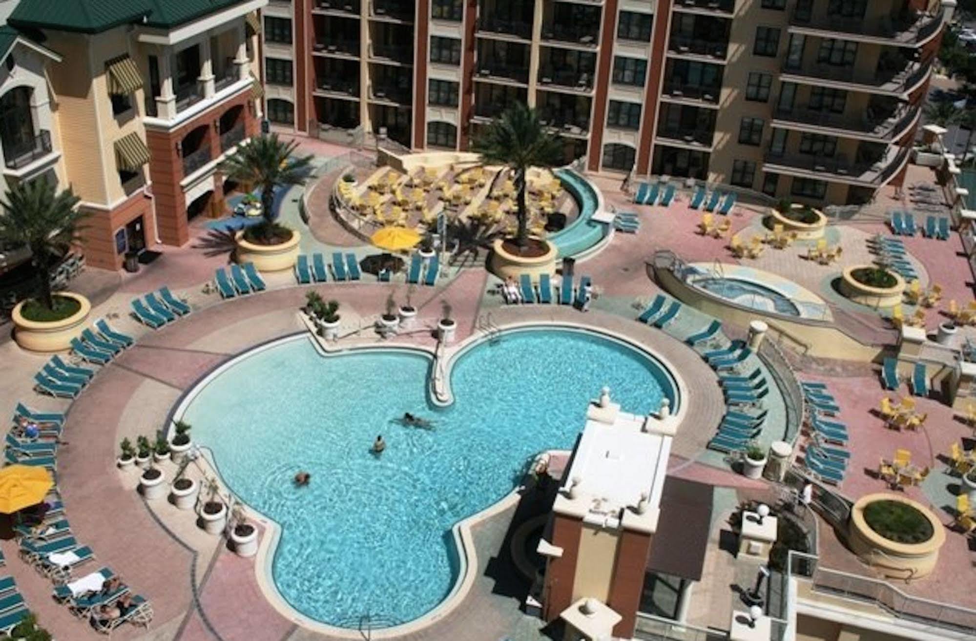 Emerald Grande At Harborwalk Village Hotel