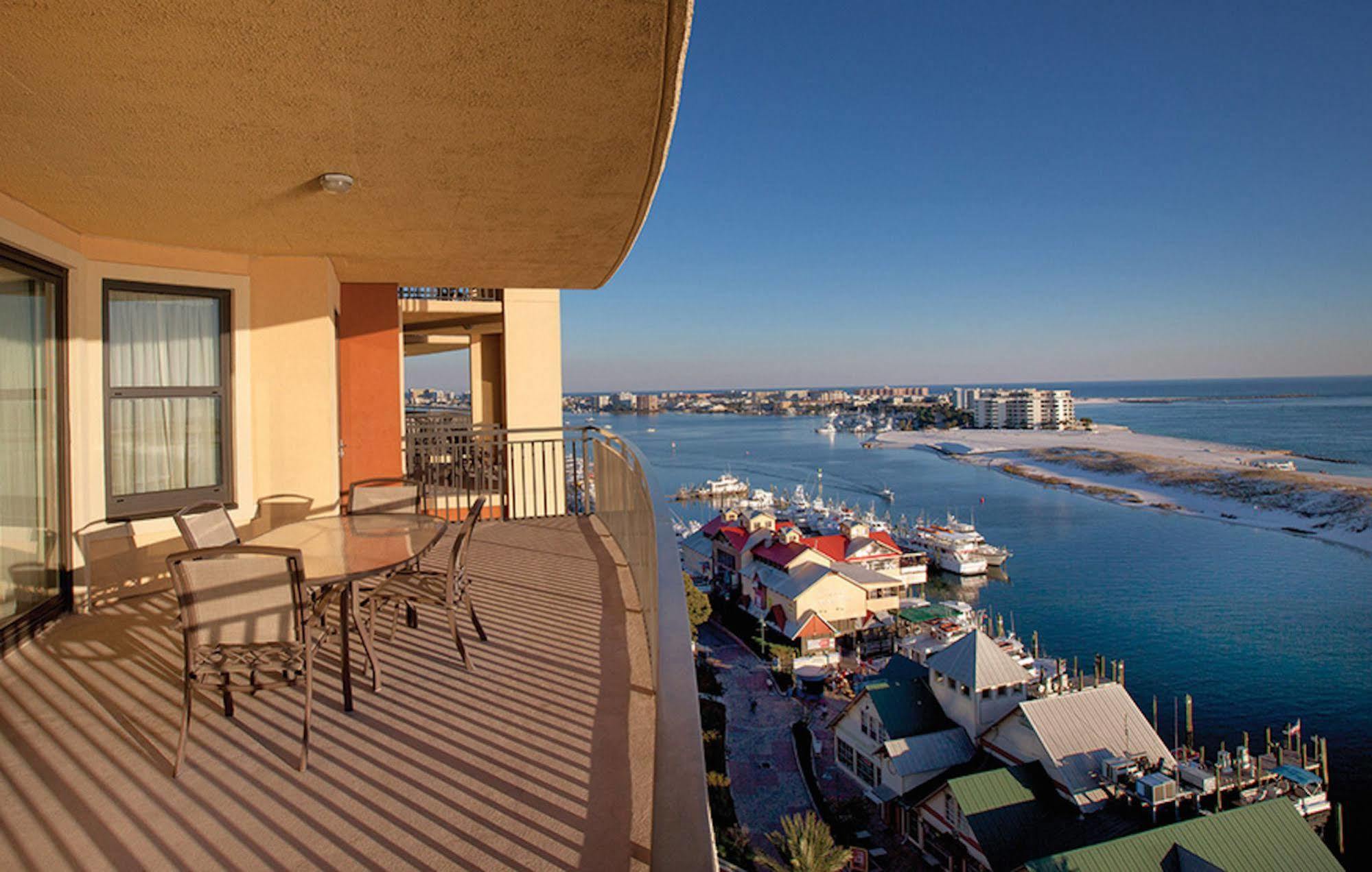Hotel Emerald Grande At Harborwalk Village
