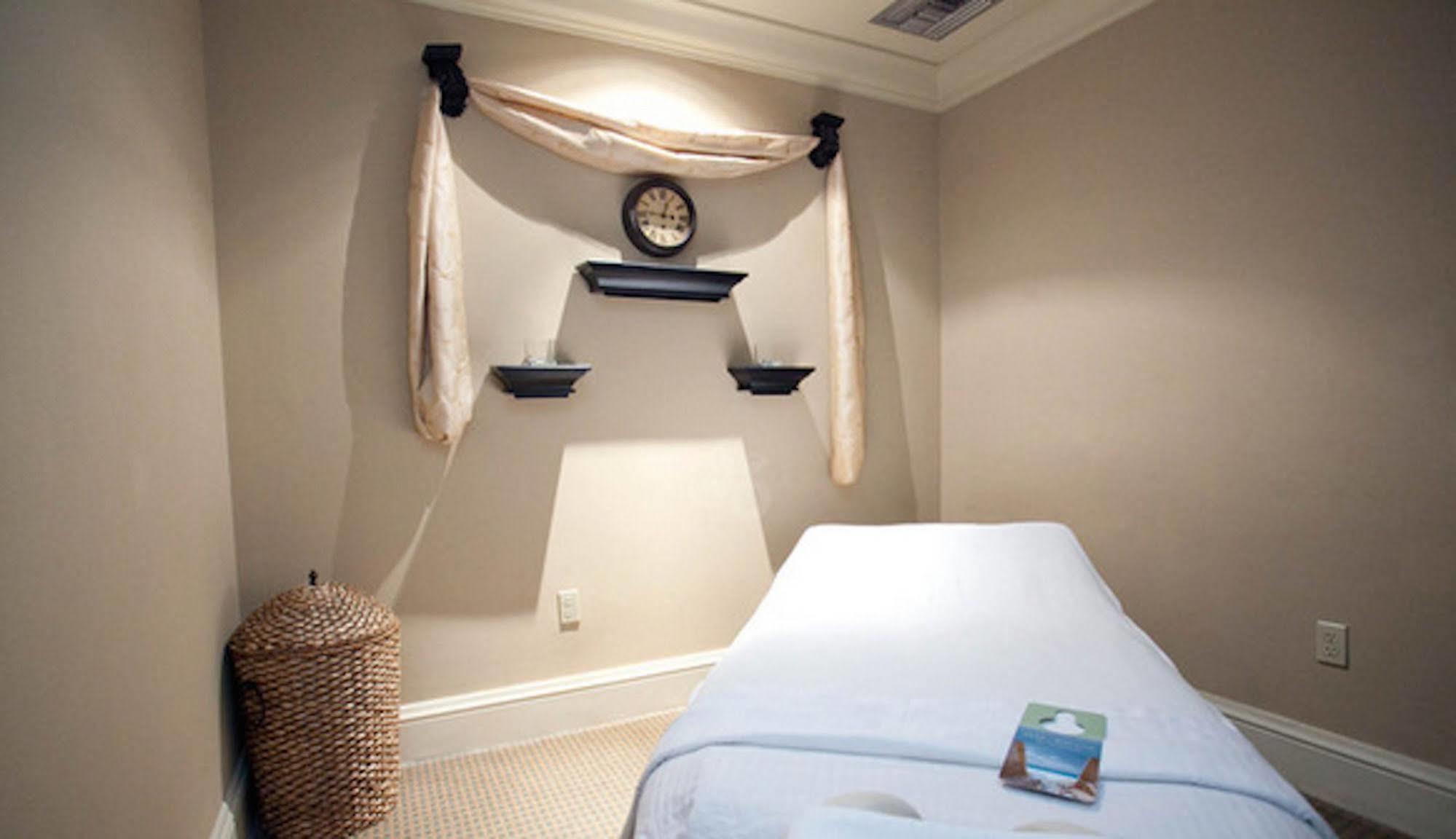 Emerald Grande At Harborwalk Village 3* Destin