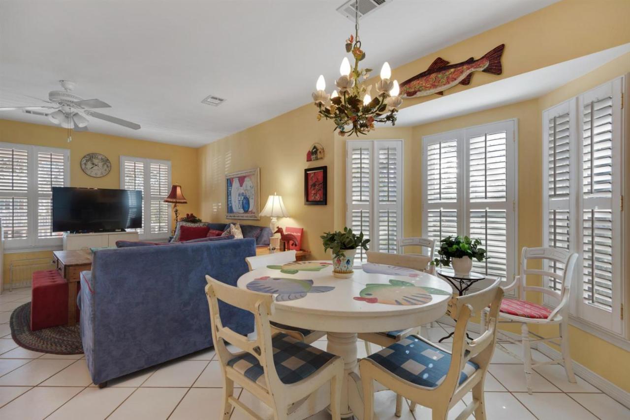 Nest - 1938173 Destin