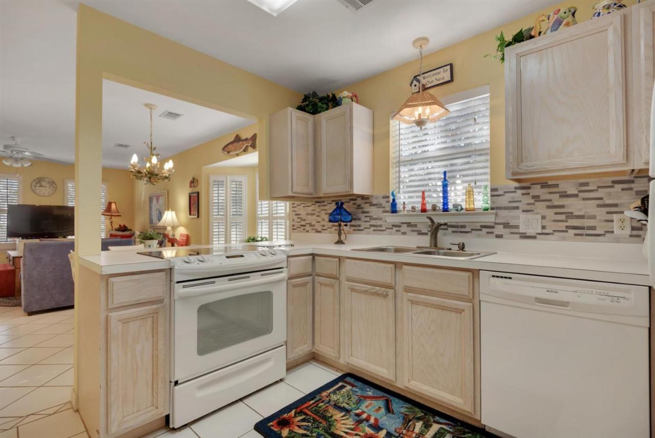 Nest - 1938173 Destin