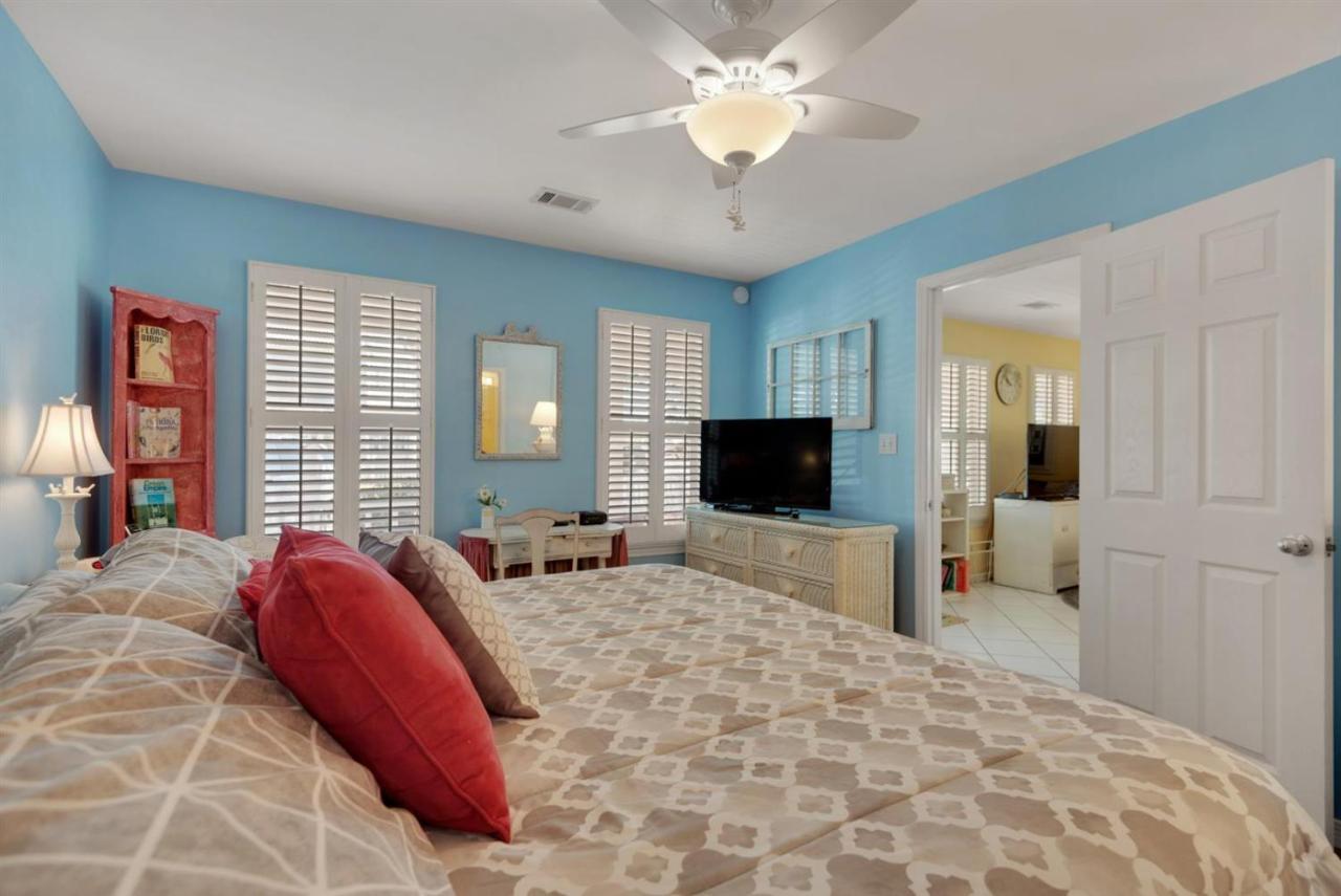 Nest - 1938173 Destin