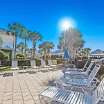 Emerald Shores Cottage