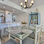 Renovated Luxury Condo With Sweeping Ocean Views!