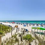 Classy Resort Condo With Balcony Walk To Beach