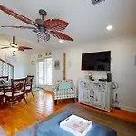 Sea Cabin 6A