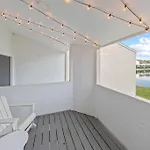3Bd/3Ba+Gameroom. Pool. Walk 2 Beach