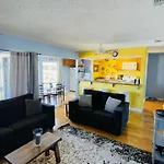 Cute Budget Friendly 2B 1B In The Heart Of Destin