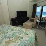 Luxurious Beachfront Condo Stunning 7Th Floor Views And Tram At Westwinds In Sandestin