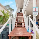 200 Steps To The Beach