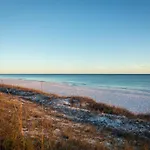 Lux Beatles Themed Beach Home, 5 Min Walk To Beach + Golf Cart, Dog Friendly!