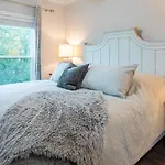 Lux Beatles Themed Beach Home, 5 Min Walk To Beach + Golf Cart, Dog Friendly!
