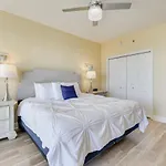 Miramar Beach Getaway With Balcony And Ocean View!