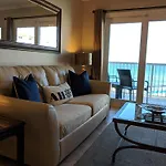 Holiday Surf And Racquet Unit 519